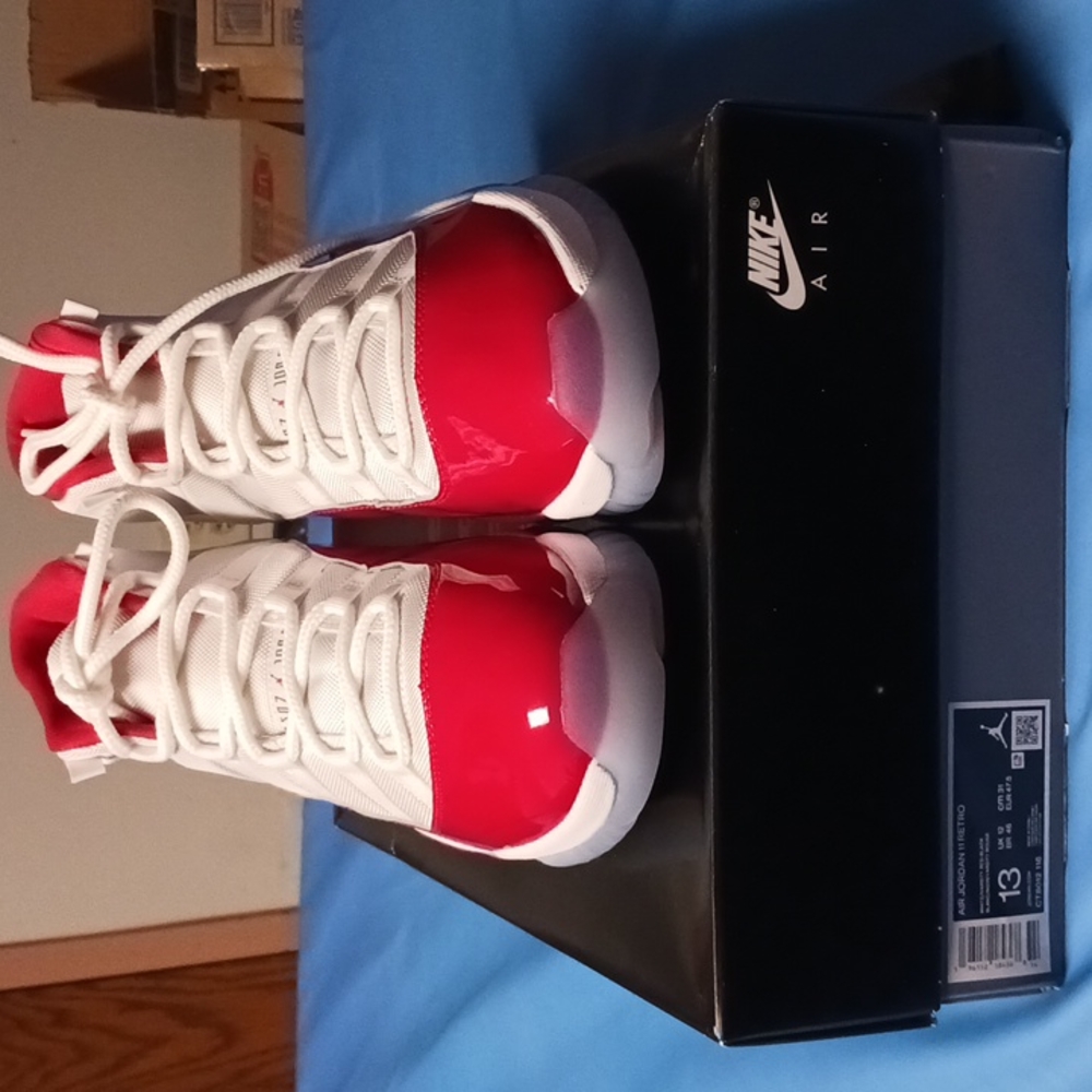 Jordan 11 Cherrys sz 13